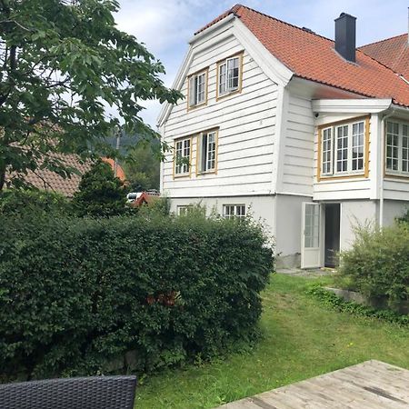 Stryn - House By The River Bagian luar foto